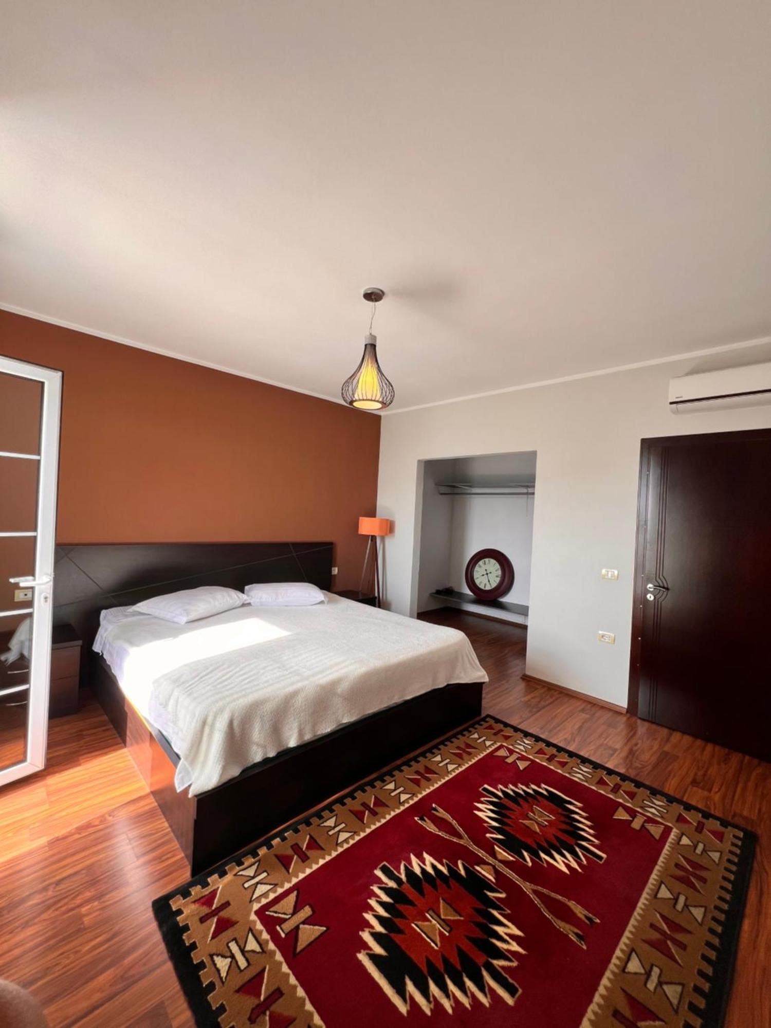 North Star Hostel ชโคเดอร์ ภายนอก รูปภาพ